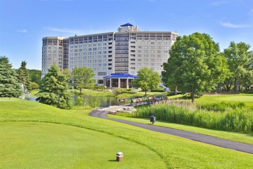 Hilton Chicago Oak Brook Hills Resort buitenkant
